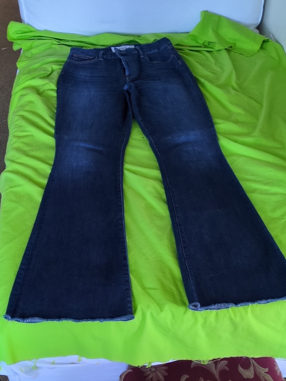 Frank & Eileen Flare Jeans Flannigan Size 29 Dark Wash Denim